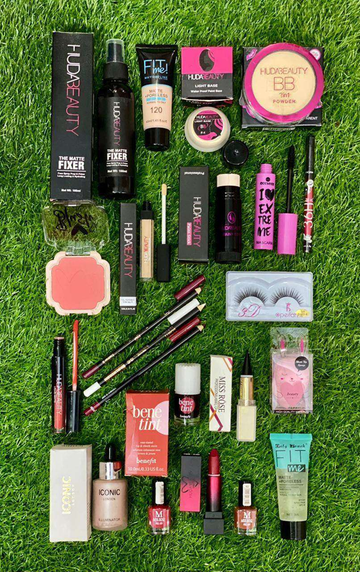 12 in 1 Makeup Deal | Best Beauty Bundle | All Makeup in 1 Deal - Beauty Glams