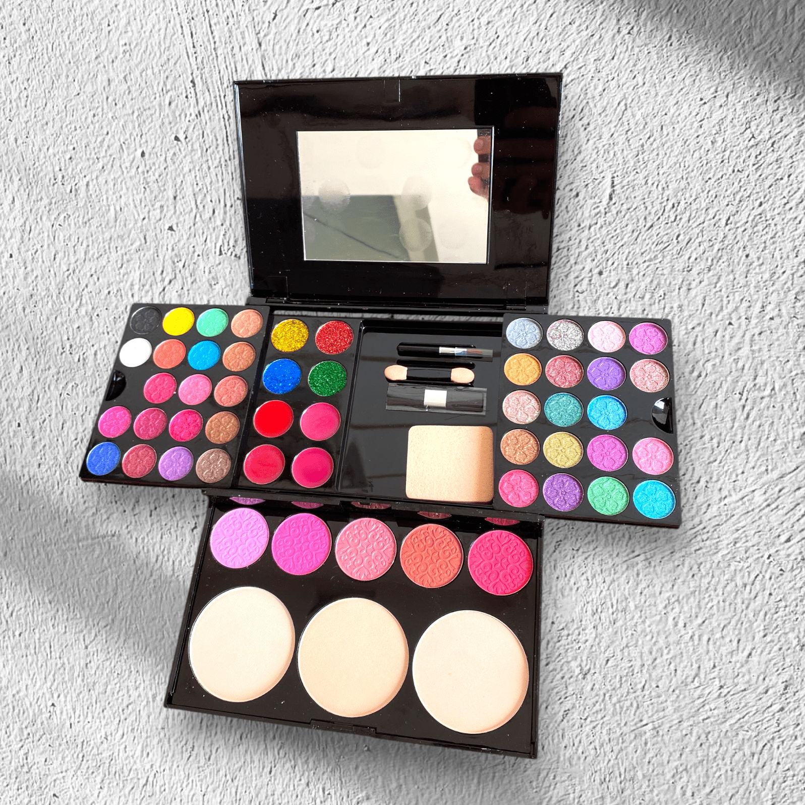 All - in - One Beauty Kit – Eyes, Face & Tools - Beauty Glams