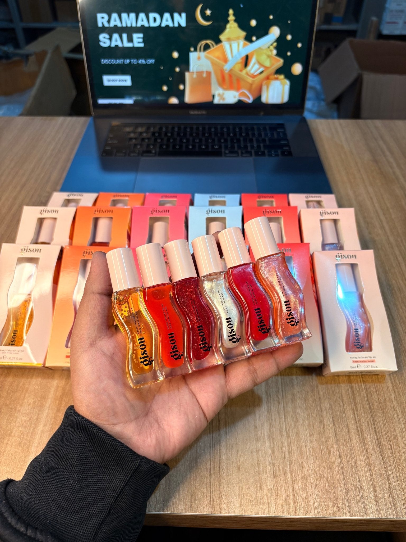 Gisou - Honey Infused Lip Oil - Beauty Glams