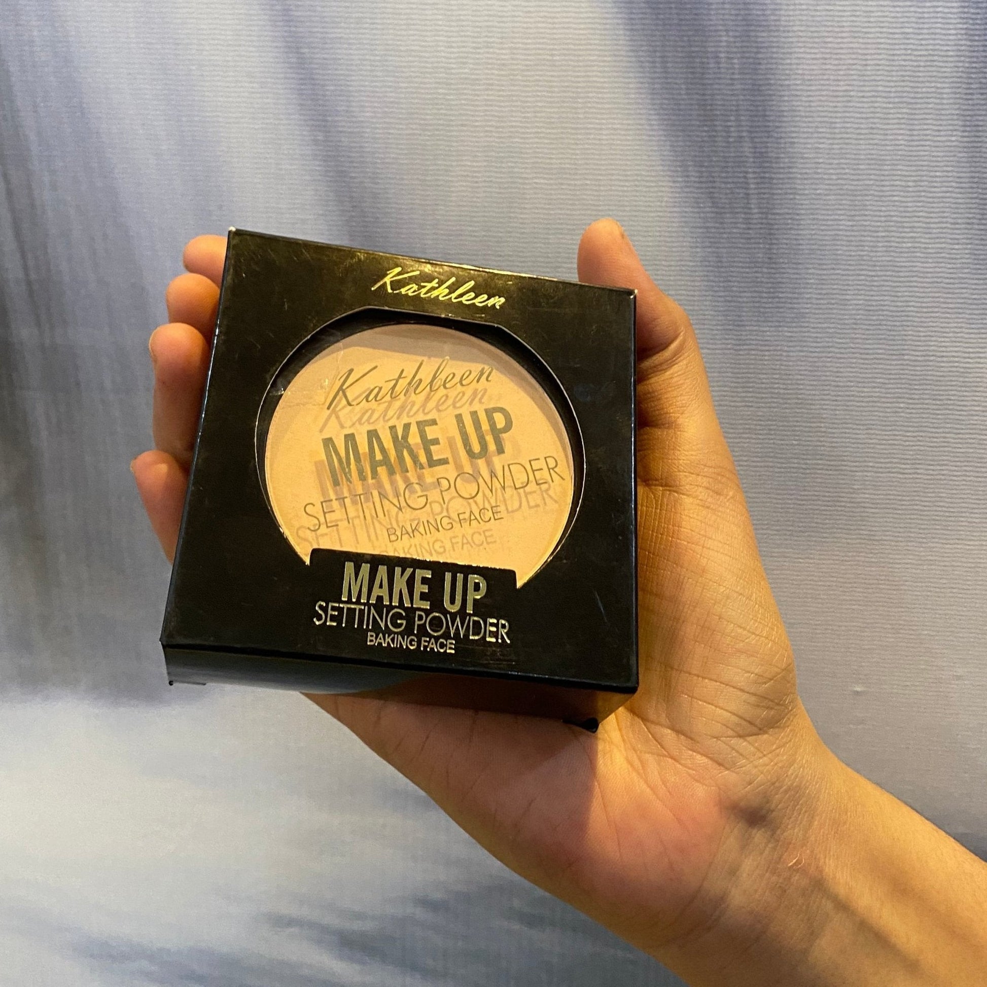 Klehitne 2 - in - 1 Compact Powder Foundation with Mirror – Long - Lasting Matte Finish - Beauty Glams